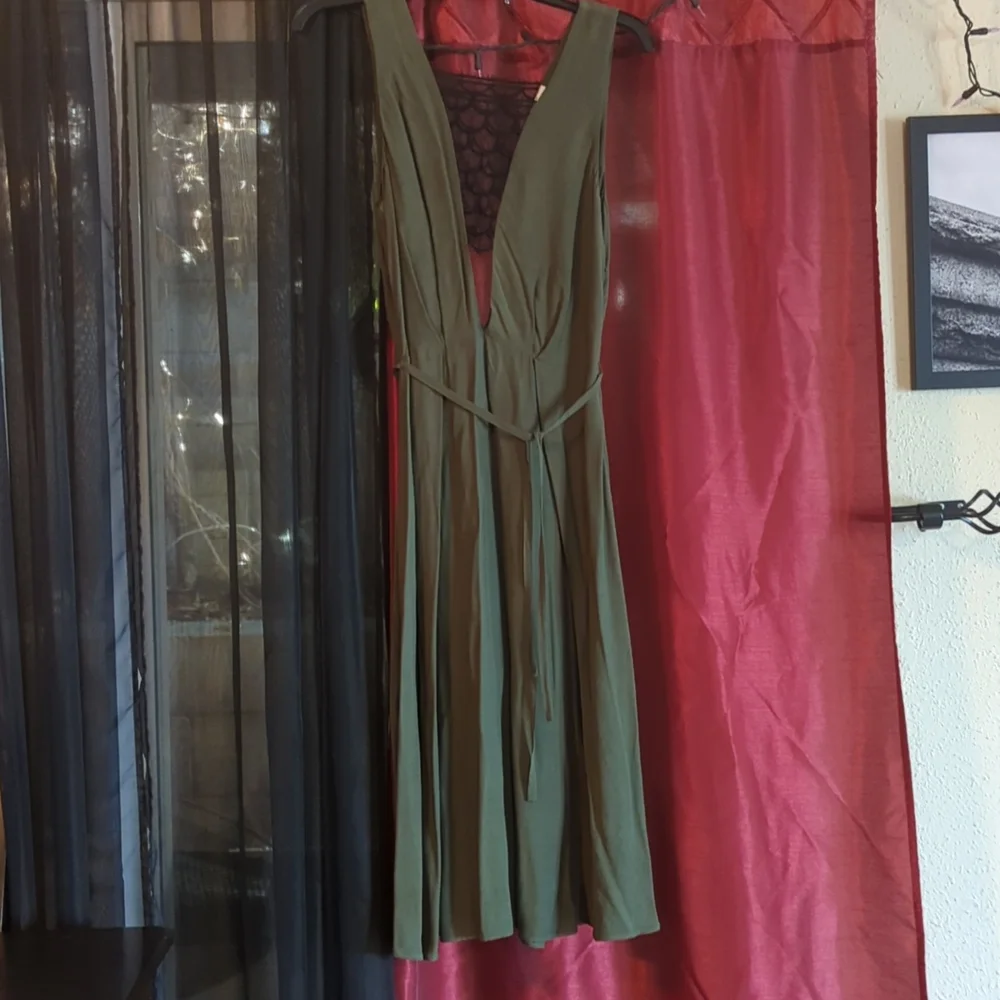 Sandro plunge neck midi dress - Picture 9 of 15
